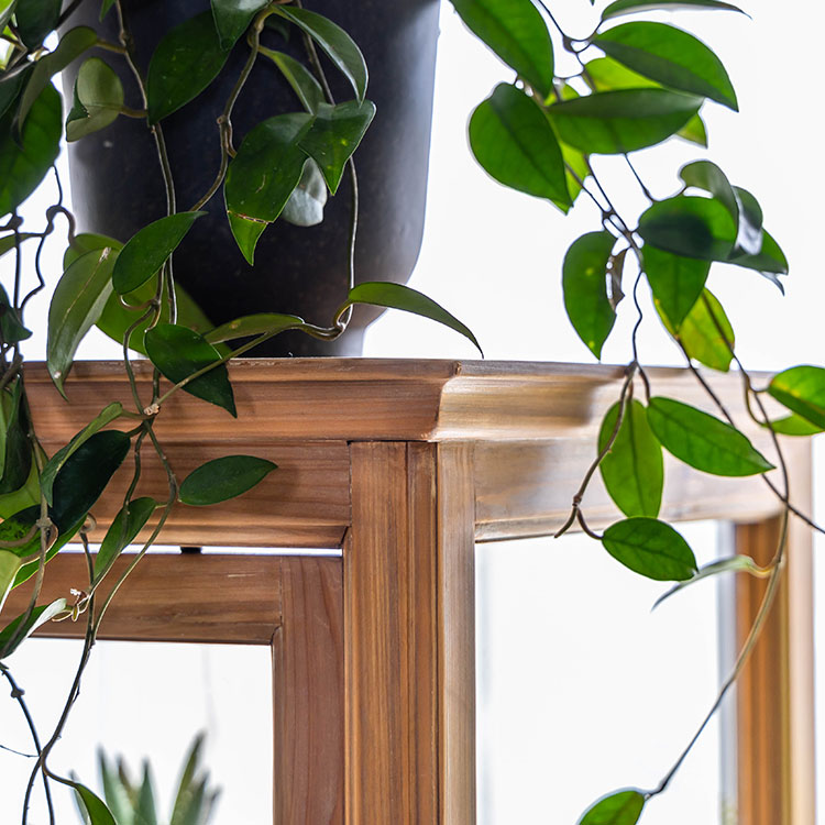 細部にまで装飾があしらわれレトロな雰囲気