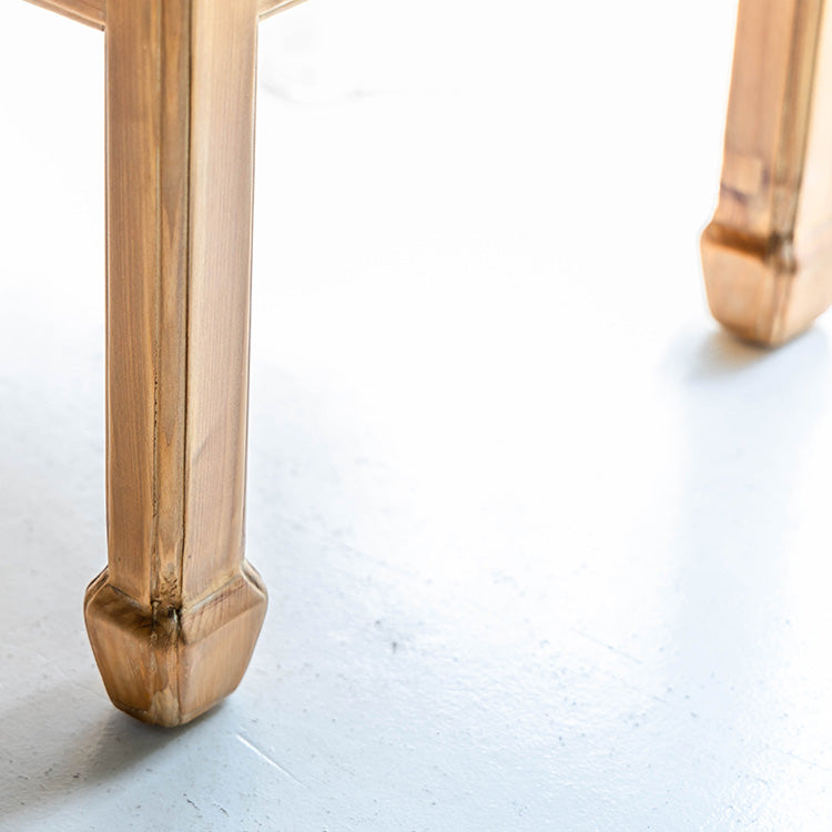 細部にまで装飾があしらわれレトロな雰囲気