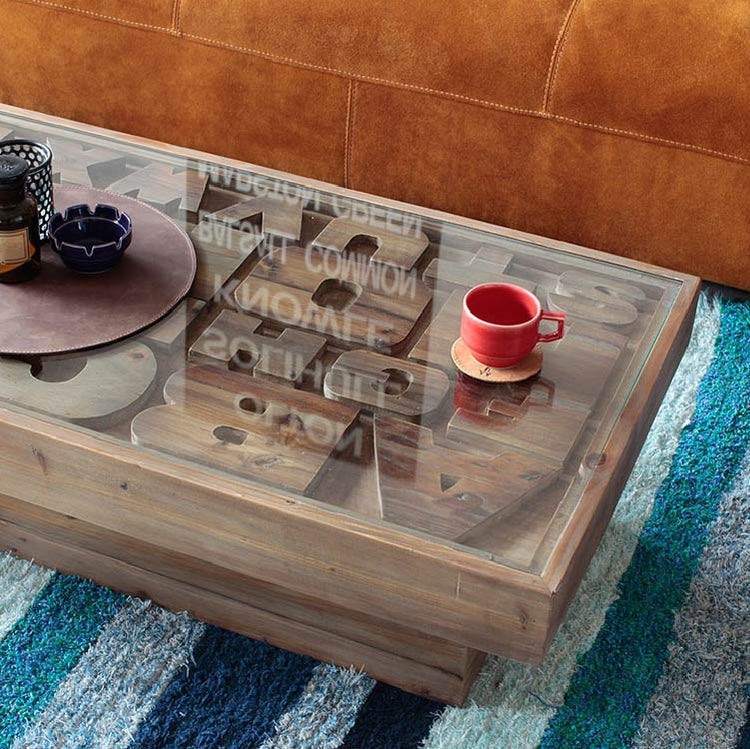 ガラス天板はお手入れが簡単で便利