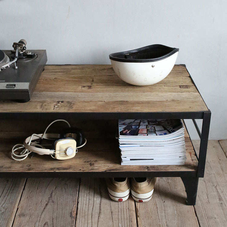 自由に収納とディスプレイをお楽しみいただけるオープンスペース