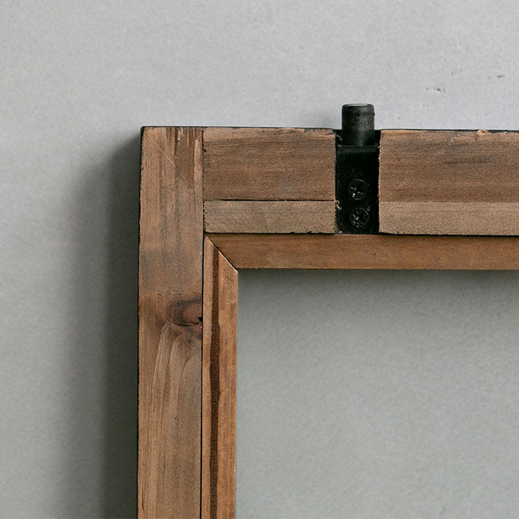 引き出し取手など細かいところにもこだわりの感じられるデザイン