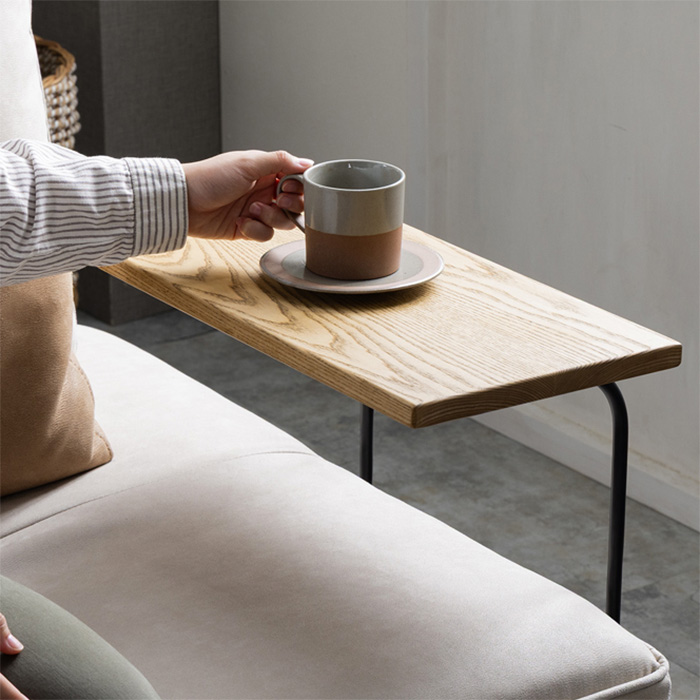 エイダソファと組み合わせて使うことができるサイドテーブル