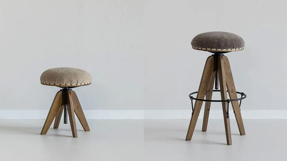 アンティークのドクターチェアやピアノ椅子をモチーフにしたファソラスツール