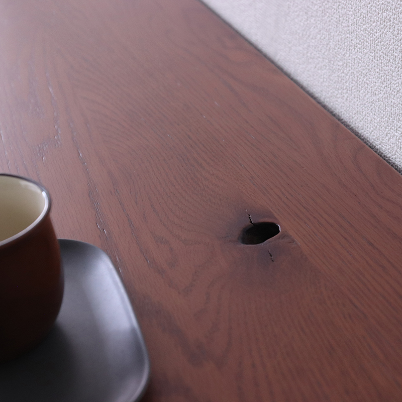 節を残した自然な風合い